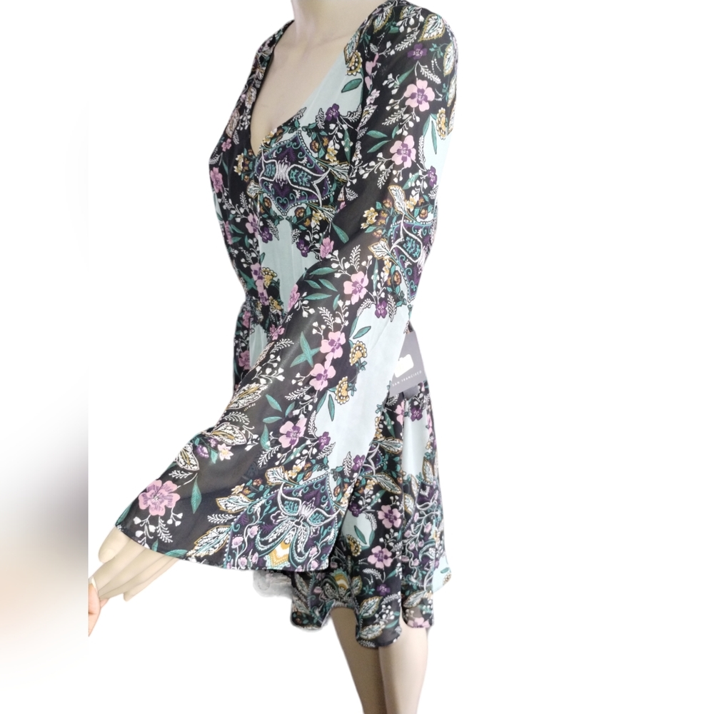 Dress - Picture 2 of 2
